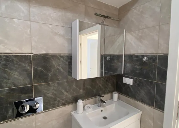 Selcuklar 2 アパート *