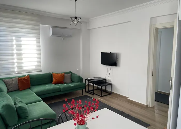 アパート Selcuklar 2